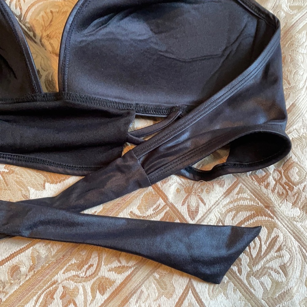 KENNETH COLE Bikini Set - Picture 5 of 5